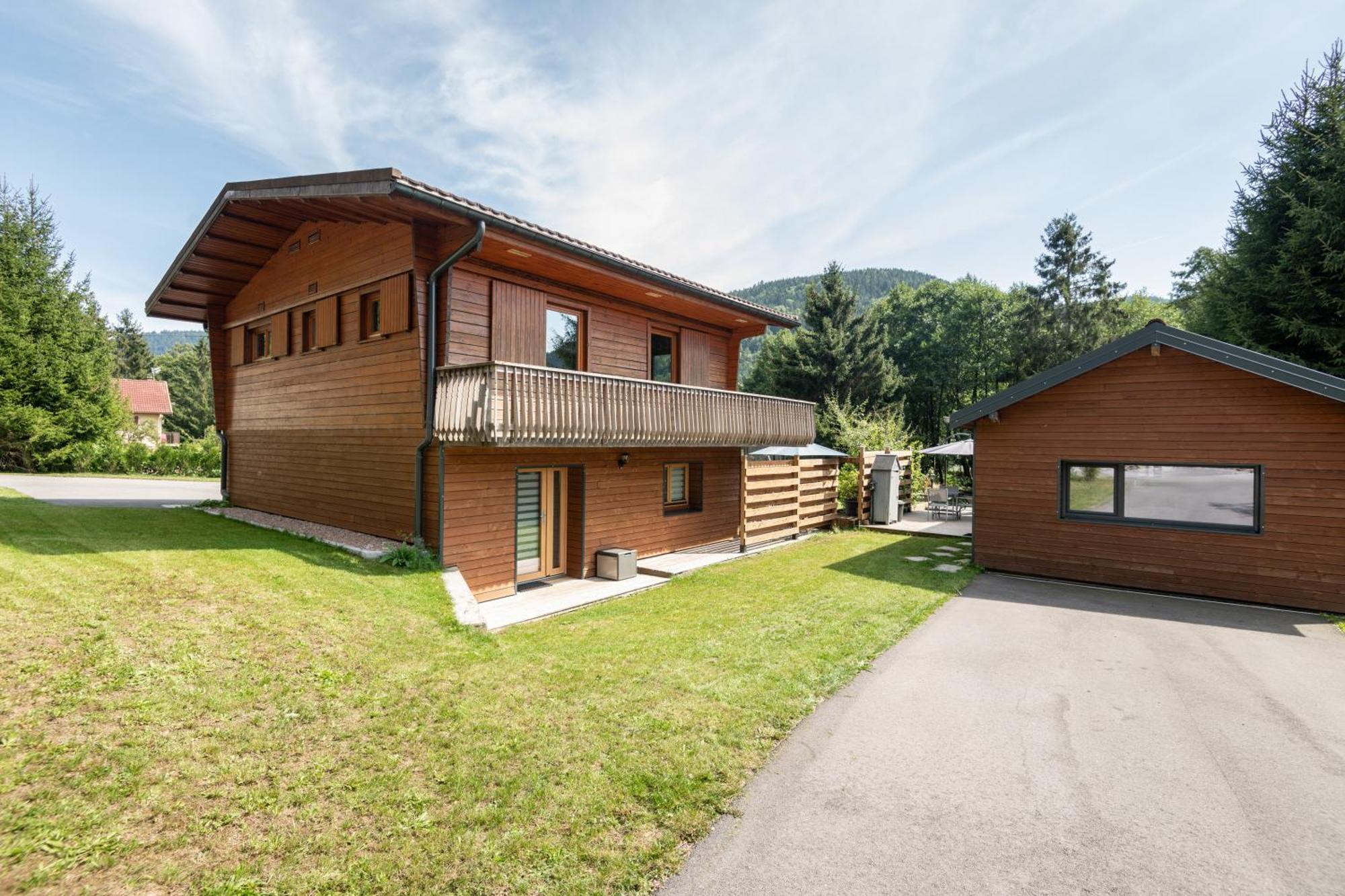 Chalets Du Bouchot & Jacuzzi Privatif Proximite Gerardmer & La Bresse Rochesson Exterior photo